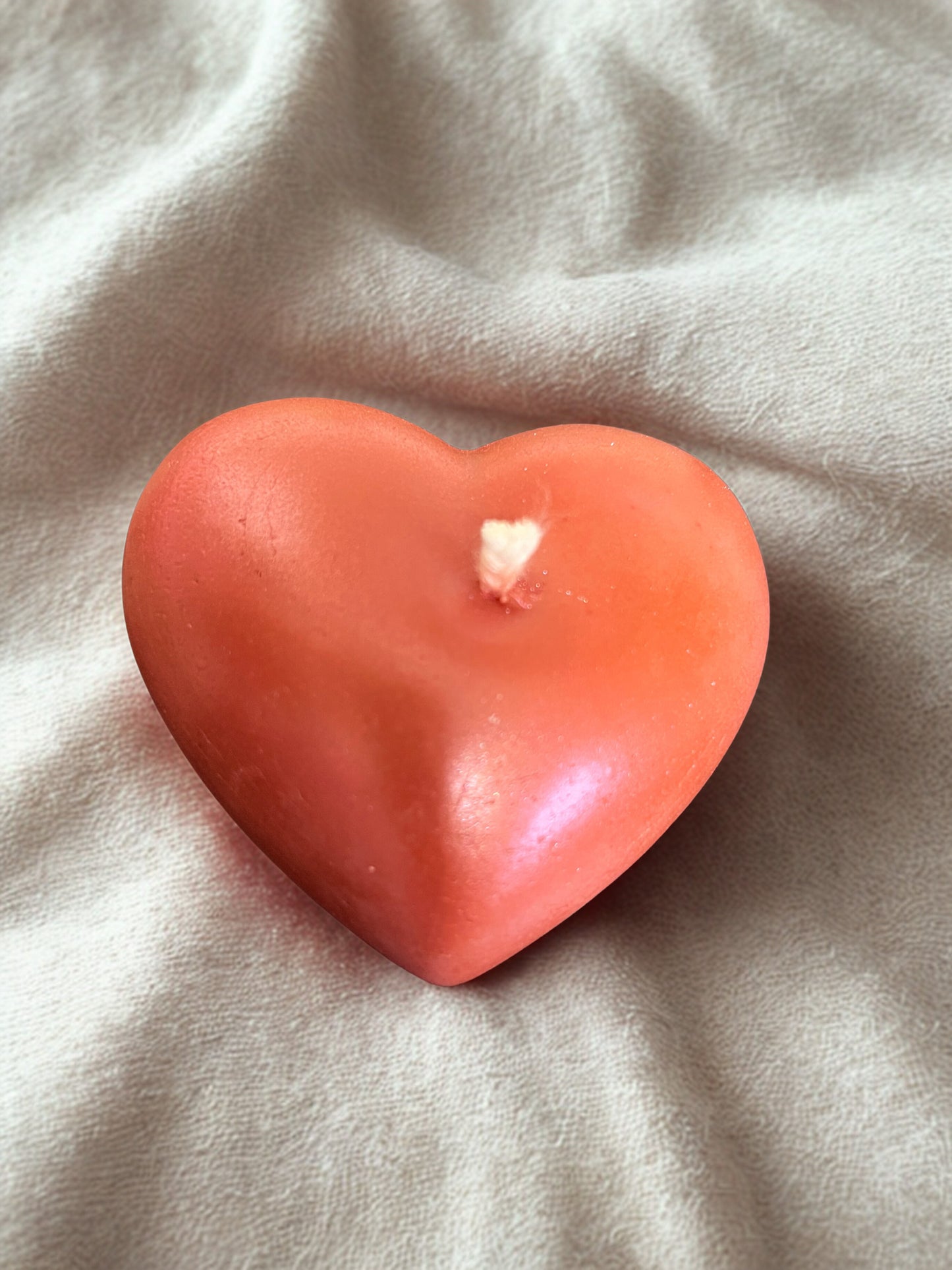 Pomme d’Amour +/-85g de cire